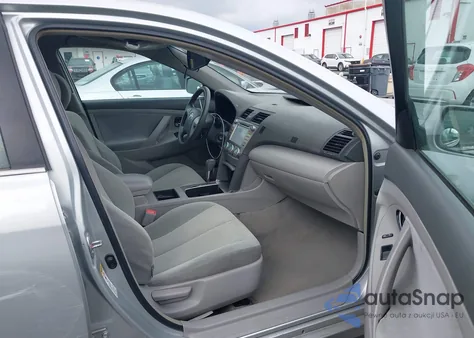 2007 Toyota Camry Ce z USA, uszkodzony, nr VIN 4T1BE46K07U645160